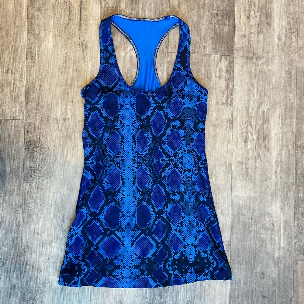 Lululemon tank top